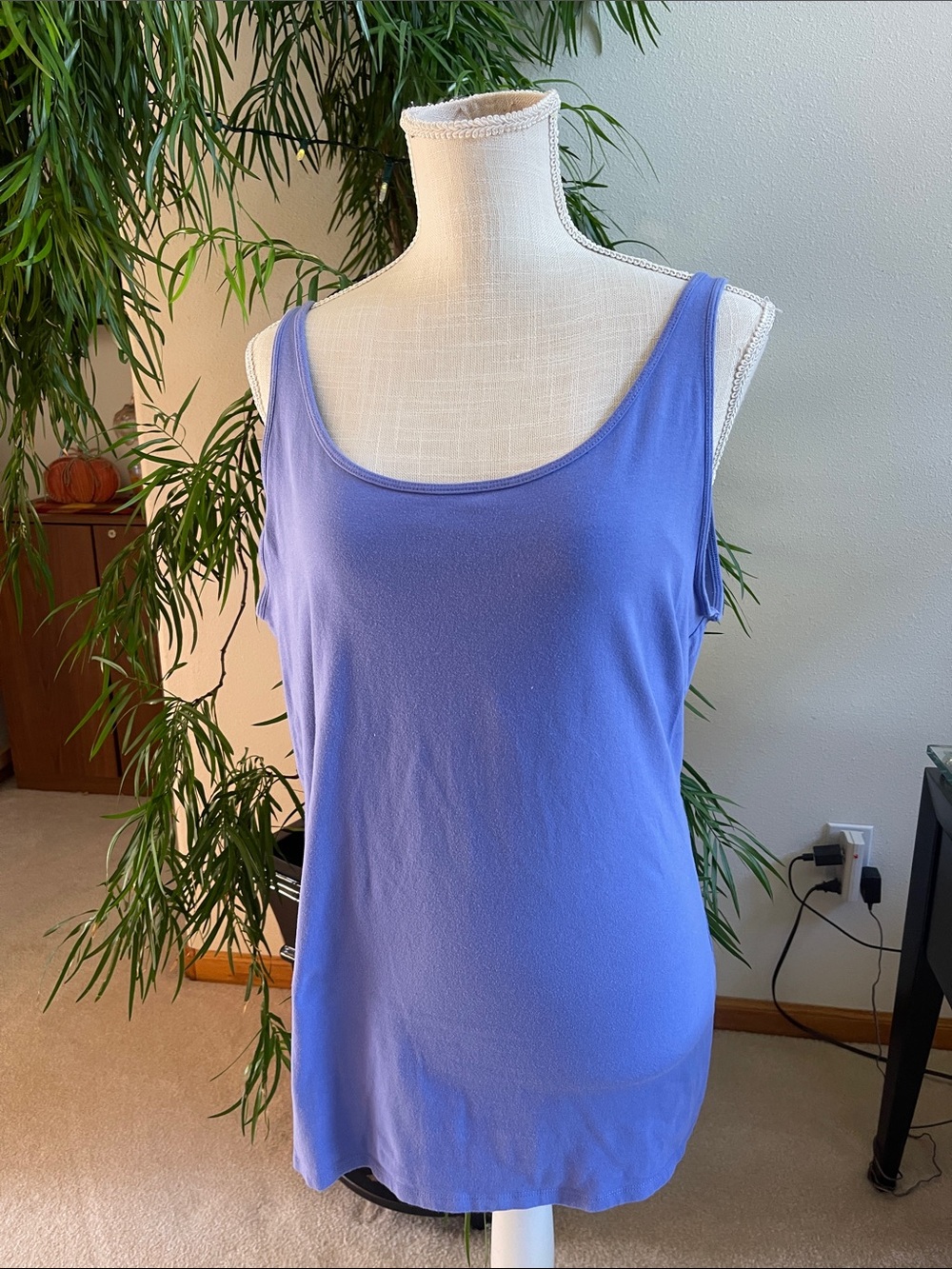 Duluth Trading Co Lavender Scoop Neck Tank
